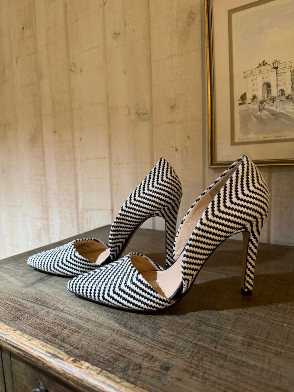 Banana Republic Adelia D'orsey Black & White Striped Pump US Women 7